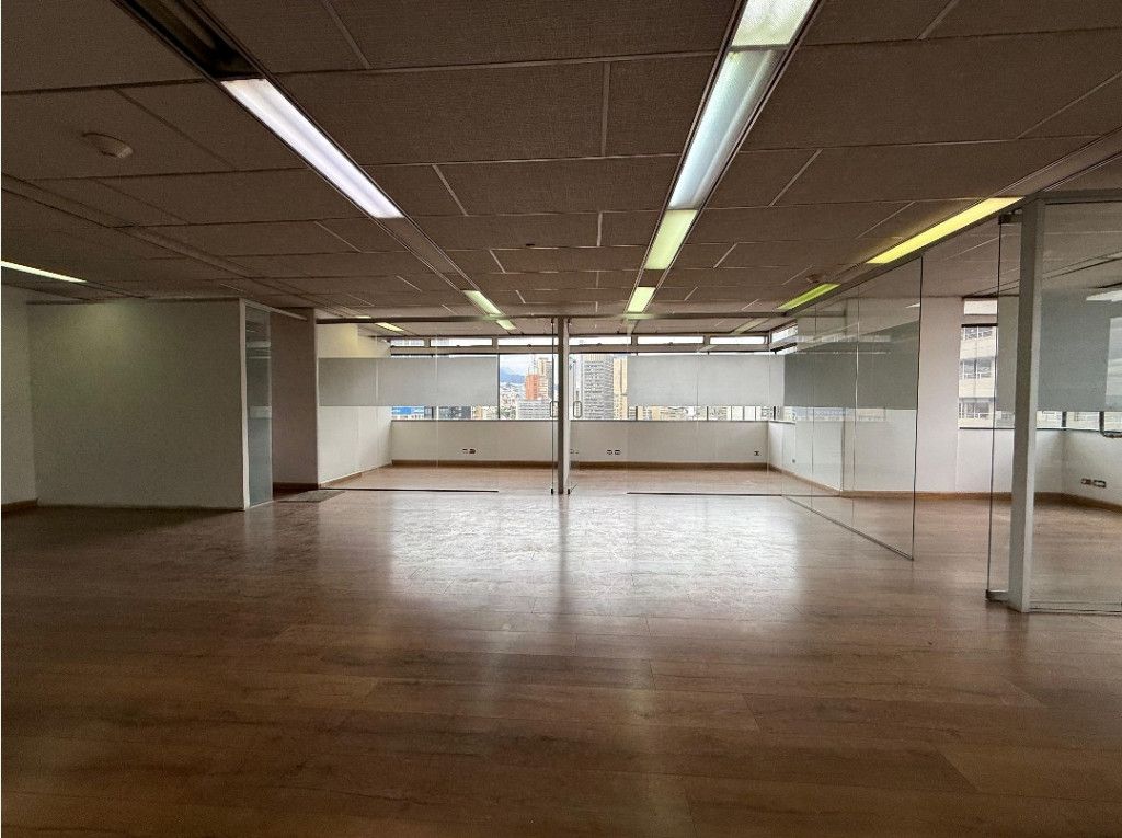 Oficina en venta Cundinamarca Bogotá Samper 108 m2 Habitaciones 0 Baños 1 Garajes 1 Precio $597500000