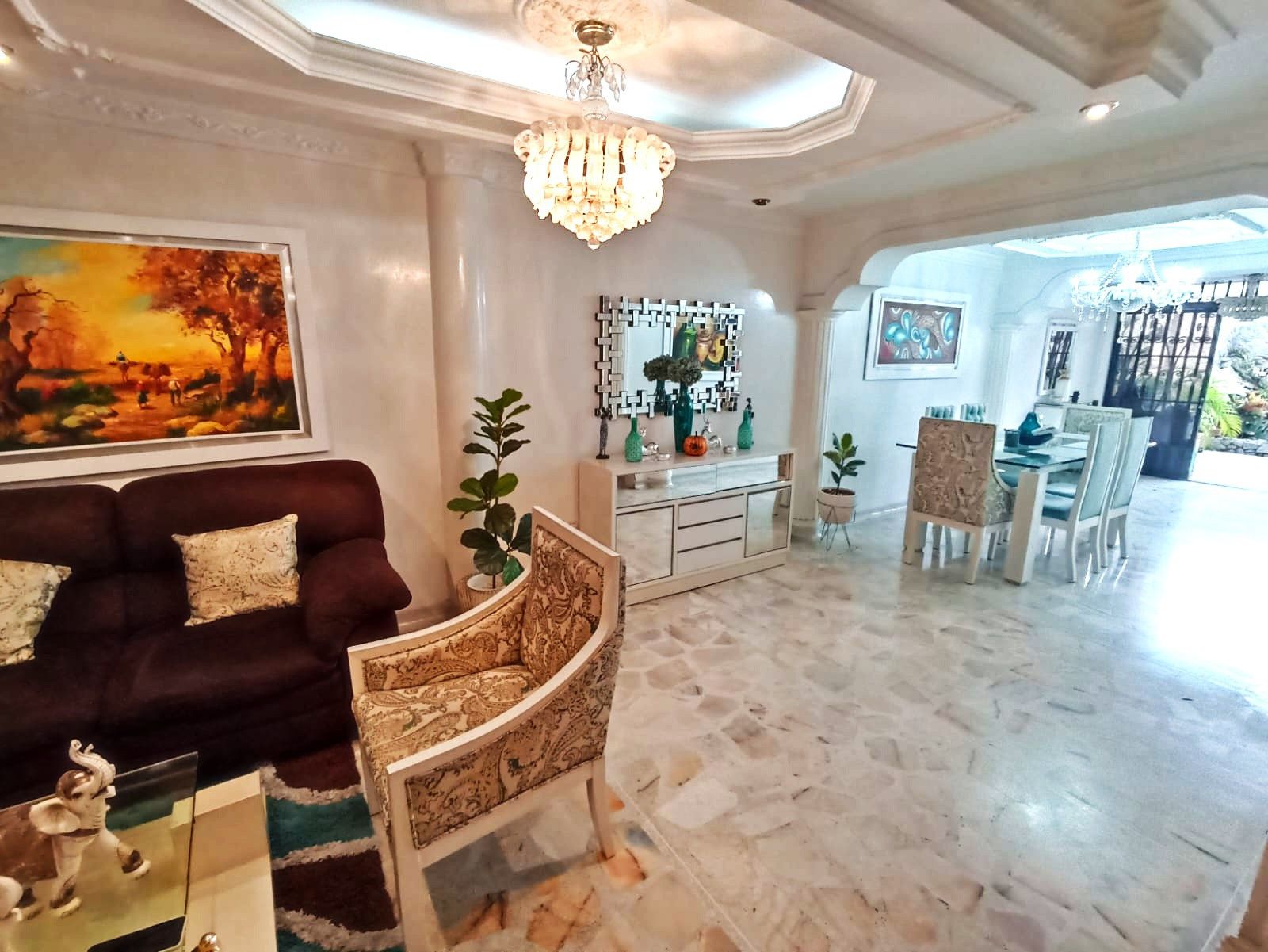 Casa en venta Santander Bucaramanga Provenza 341 m2 Habitaciones 6 Baños 7 Garajes 1 Precio $2100000000