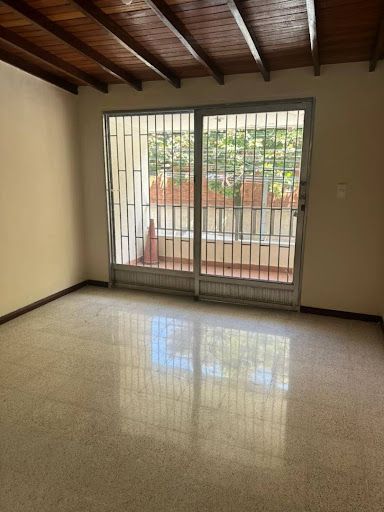 Casa en arriendo Antioquia Medellín Suramericana 160 m2 Habitaciones 6 Baños 3 Garajes 0 Precio $4200000