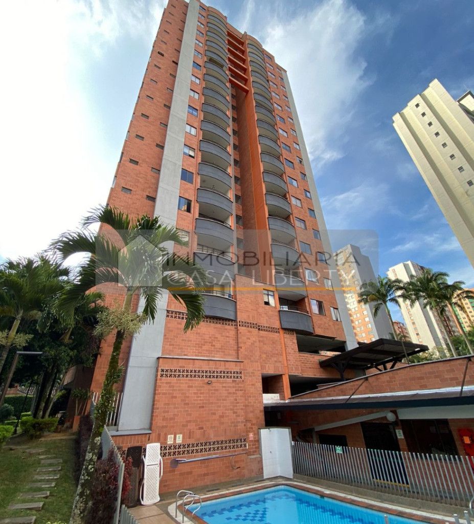 Apartamento en arriendo Antioquia Medellín Loma De Los Bernal 79 m2 Habitaciones 3 Baños 2 Garajes 1 Precio $3900000