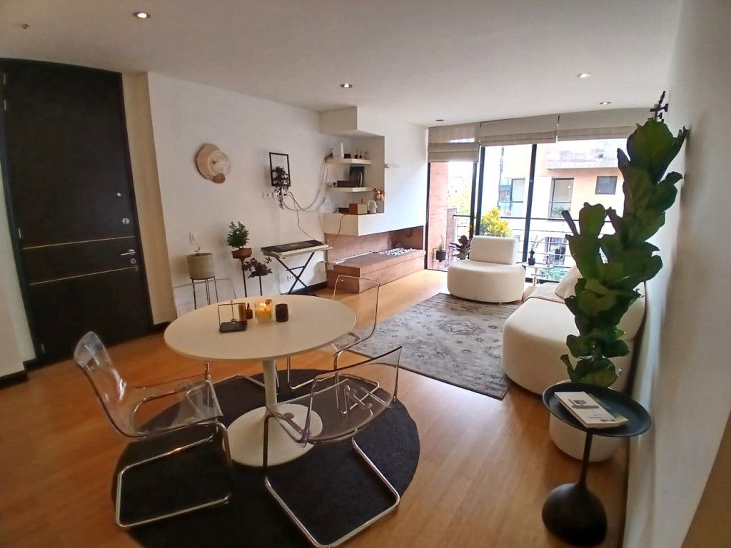 Apartamento en arriendo Cundinamarca Bogotá Chico 100 m2 Habitaciones 2 Baños 2 Garajes 2 Precio $8100000