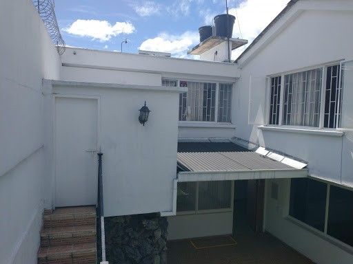 Casa en venta Cundinamarca Bogotá Polo Club 340 m2 Habitaciones 11 Baños 7 Garajes 10 Precio $2000000000