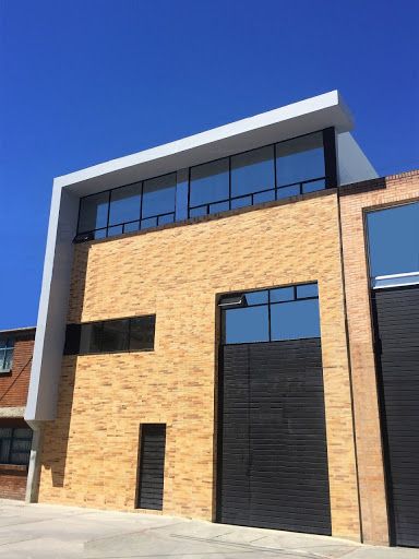 Local en venta Cundinamarca Bogotá Salazar Gomez 3300 m2 Habitaciones 0 Baños 1 Garajes 0 Precio $24000000000