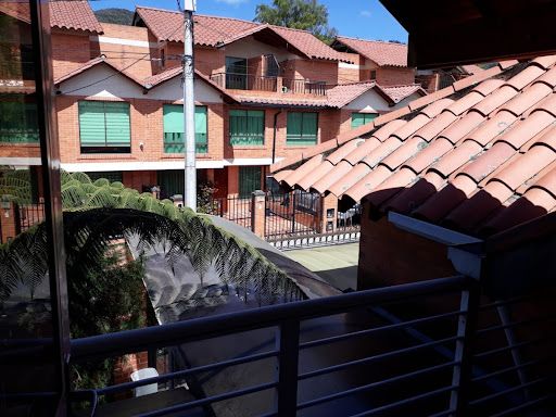 Casa en venta Cundinamarca Cota Cota 343 m2 Habitaciones 3 Baños 3 Garajes 2 Precio $780000000