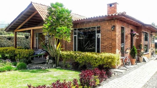 Casa en venta Cundinamarca Chía Chia 480 m2 Habitaciones 4 Baños 3 Garajes 4 Precio $2400000000