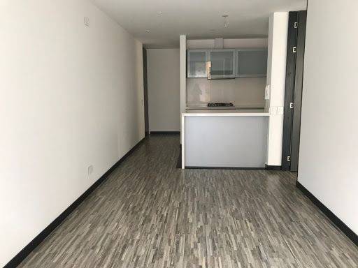 Apartamento en venta Cundinamarca Bogotá San Patricio 74 m2 Habitaciones 1 Baños 2 Garajes 2 Precio $580000000