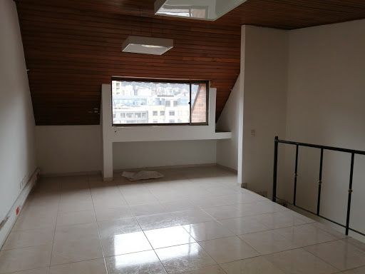Oficina en venta Cundinamarca Bogotá Lago Gaitan 64 m2 Habitaciones 0 Baños 2 Garajes 1 Precio $350000000