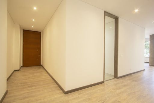Apartamento en venta Cundinamarca Bogotá Los Rosales 187 m2 Habitaciones 2 Baños 3 Garajes 2 Precio $2500000000