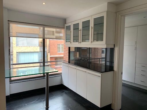 Apartamento en venta Cundinamarca Bogotá Los Rosales 281 m2 Habitaciones 3 Baños 4 Garajes 3 Precio $1890000000