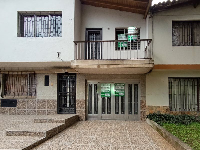 Casa en arriendo Antioquia Medellín Granada 90 m2 Habitaciones 2 Baños 2 Garajes 1 Precio $2600000