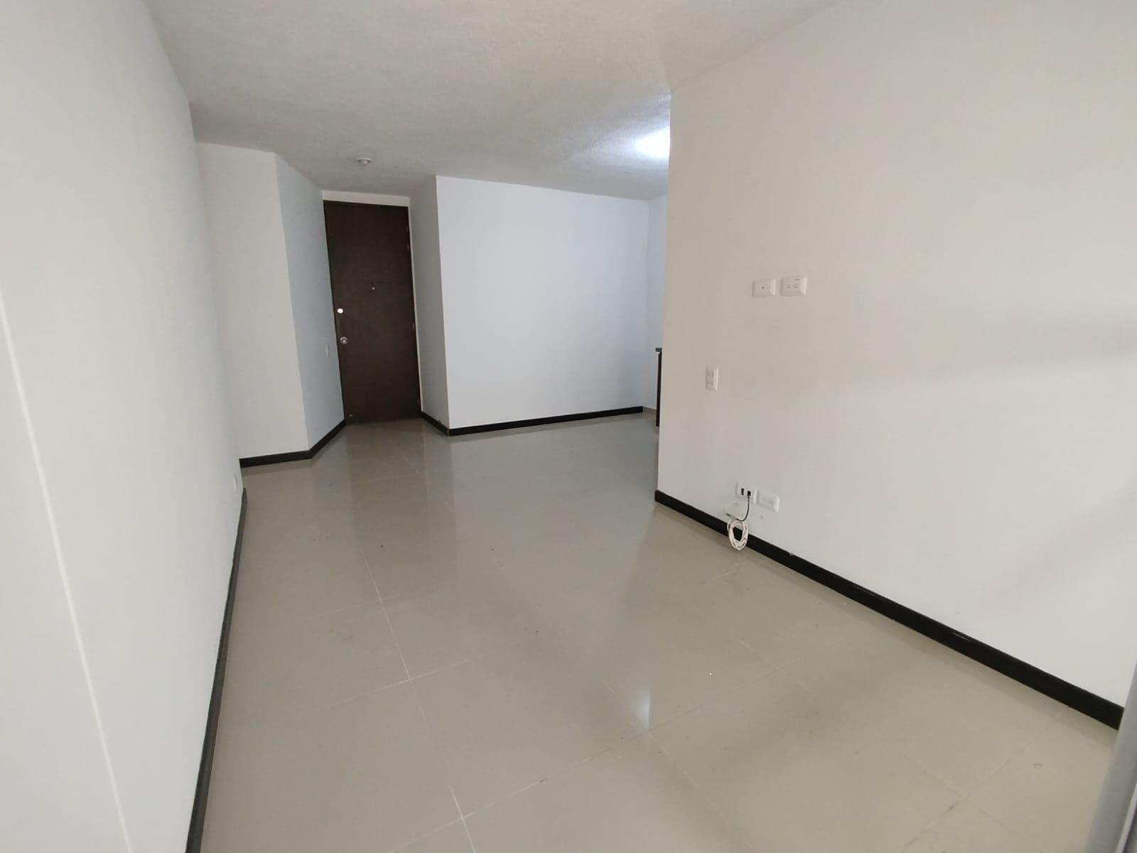 Apartamento en arriendo Antioquia Sabaneta Prados De Sabaneta 100 m2 Habitaciones 3 Baños 2 Garajes 1 Precio $2800000
