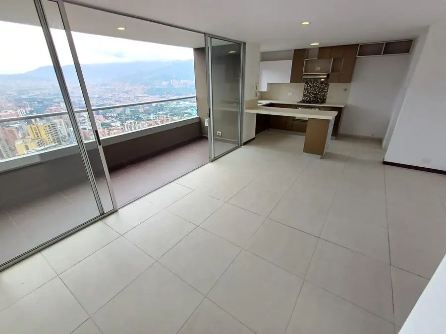 Apartamento en arriendo Antioquia Medellín Castropol 89 m2 Habitaciones 3 Baños 2 Garajes 2 Precio $2600000