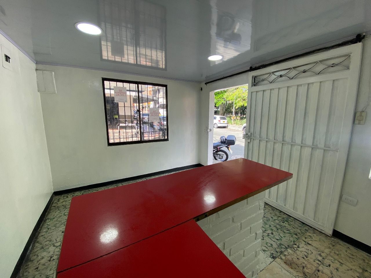Local en arriendo Antioquia Medellín Francisco Antonio Zea 12 m2 Habitaciones 0 Baños 1 Garajes 0 Precio $1465000