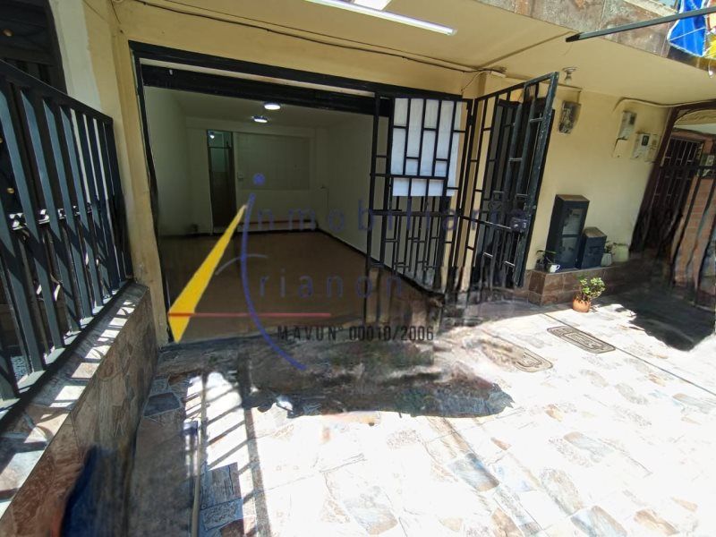 Local en arriendo Antioquia Medellín Rosales 18 m2 Habitaciones 0 Baños 1 Garajes 0 Precio $1000000