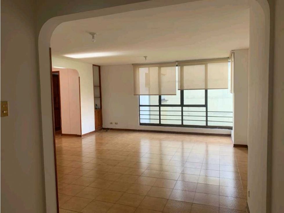 Apartamento en arriendo Risaralda Pereira Los Alpes 90 m2 Habitaciones 3 Baños 3 Garajes 2 Precio $2700000