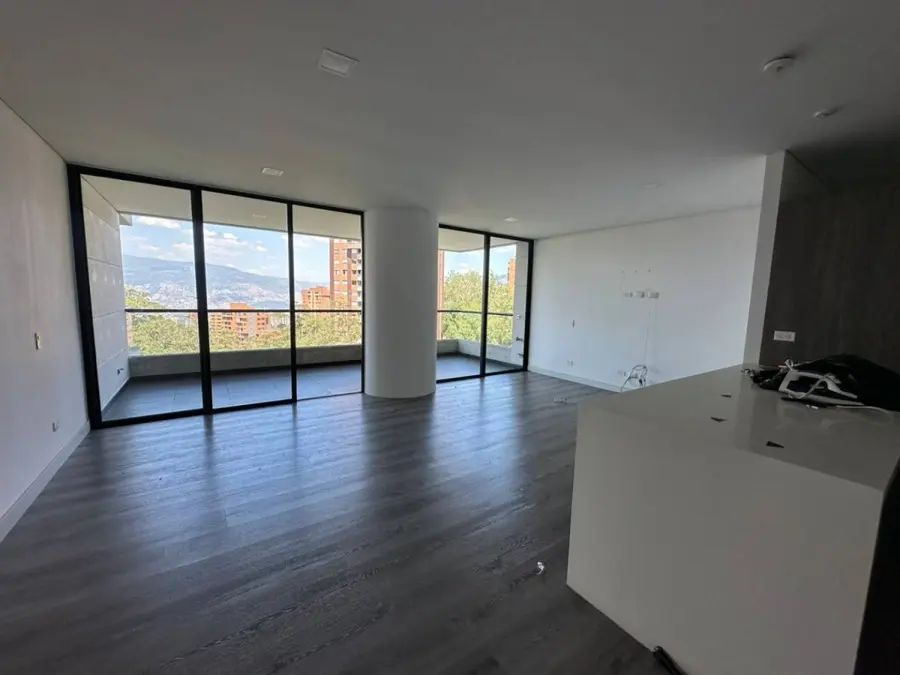 Apartamento en arriendo Antioquia Medellín El Tesoro 156 m2 Habitaciones 3 Baños 4 Garajes 2 Precio $4500000