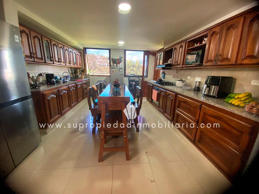 Casa Campestre en arriendo Antioquia Sabaneta Sabaneta 400 m2 Habitaciones 6 Baños 8 Garajes 10 Precio $15000000