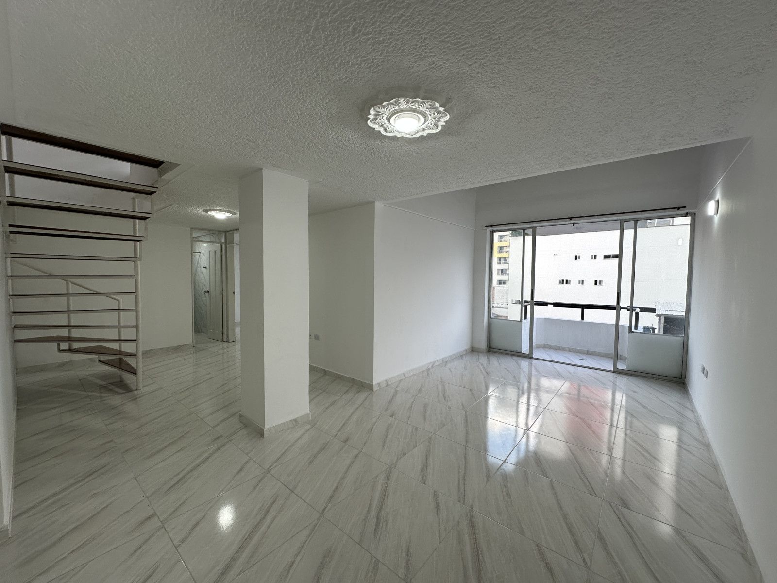 Apartamento en venta Santander Bucaramanga San Alonso 155 m2 Habitaciones 6 Baños 4 Garajes 1 Precio $450000000