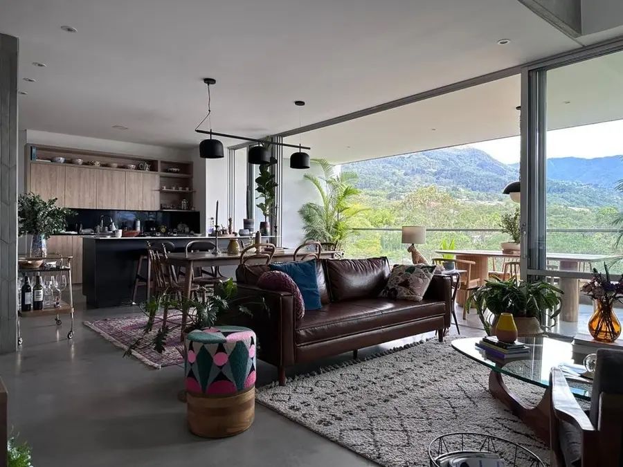 Apartamento en arriendo Antioquia Medellín Altavista 150 m2 Habitaciones 2 Baños 2 Garajes 1 Precio $4500000