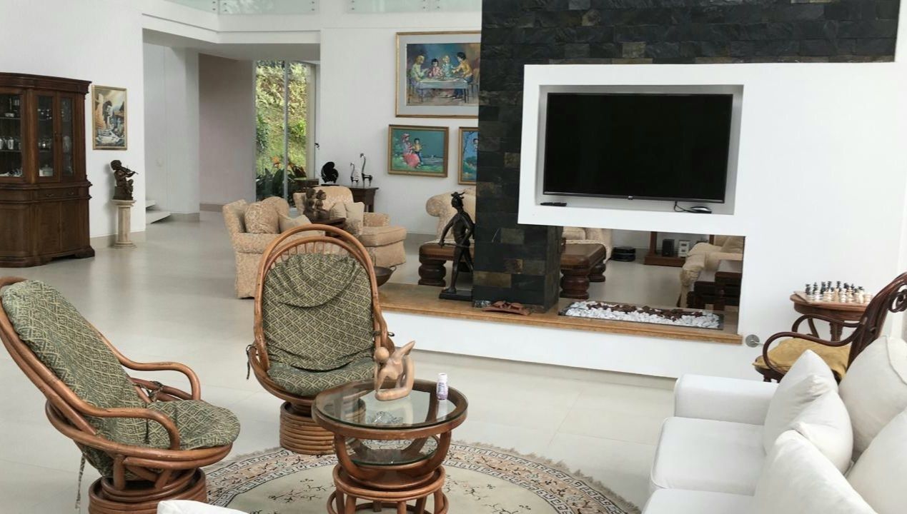 Finca en venta Antioquia Envigado Envigado 490 m2 Habitaciones 5 Baños 6 Garajes 1 Precio $2800000000