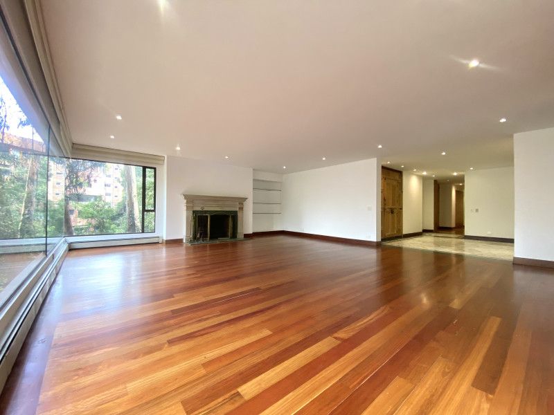 Apartamento en arriendo Cundinamarca Bogotá Bellavista 450 m2 Habitaciones 5 Baños 5 Garajes 4 Precio $29850000