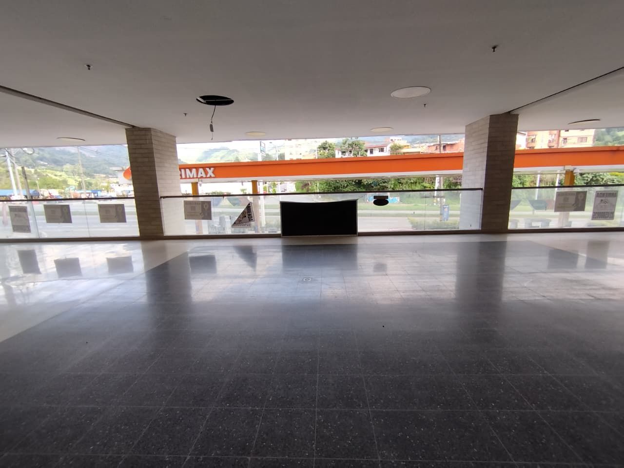 Local en arriendo Antioquia Caldas Caldas 45 m2 Habitaciones 0 Baños 1 Garajes 0 Precio $2500000