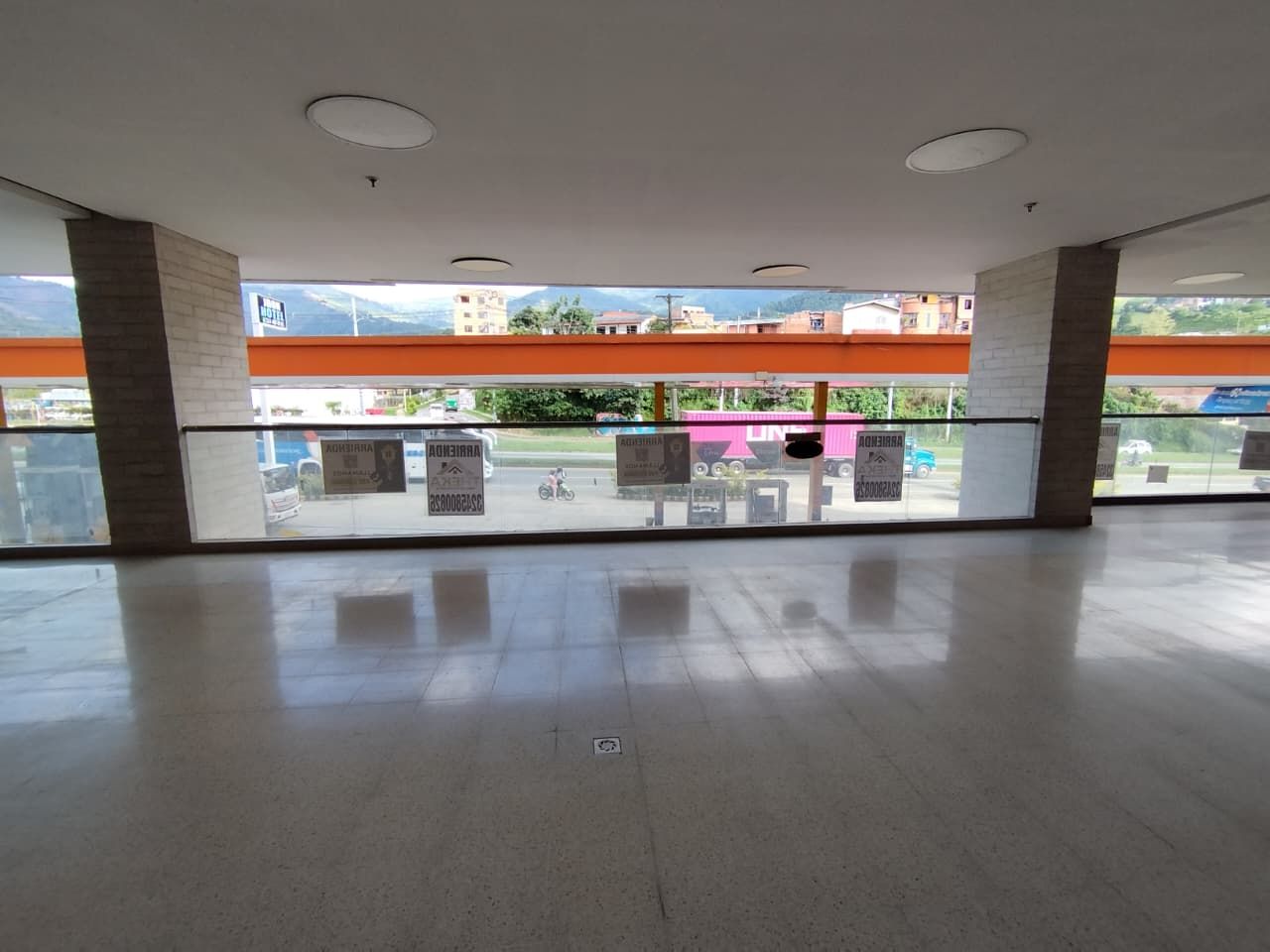 Local en arriendo Antioquia Caldas Caldas 45 m2 Habitaciones 0 Baños 1 Garajes 0 Precio $2000000