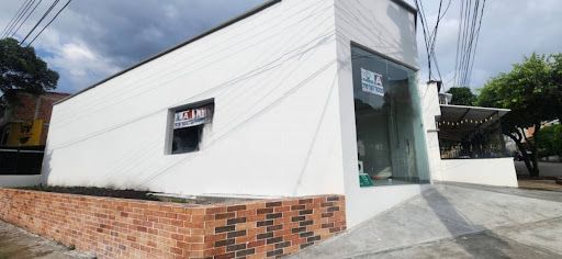 Local en arriendo Santander Bucaramanga Modelo 120 m2 Habitaciones 0 Baños 2 Garajes 0 Precio $4500000