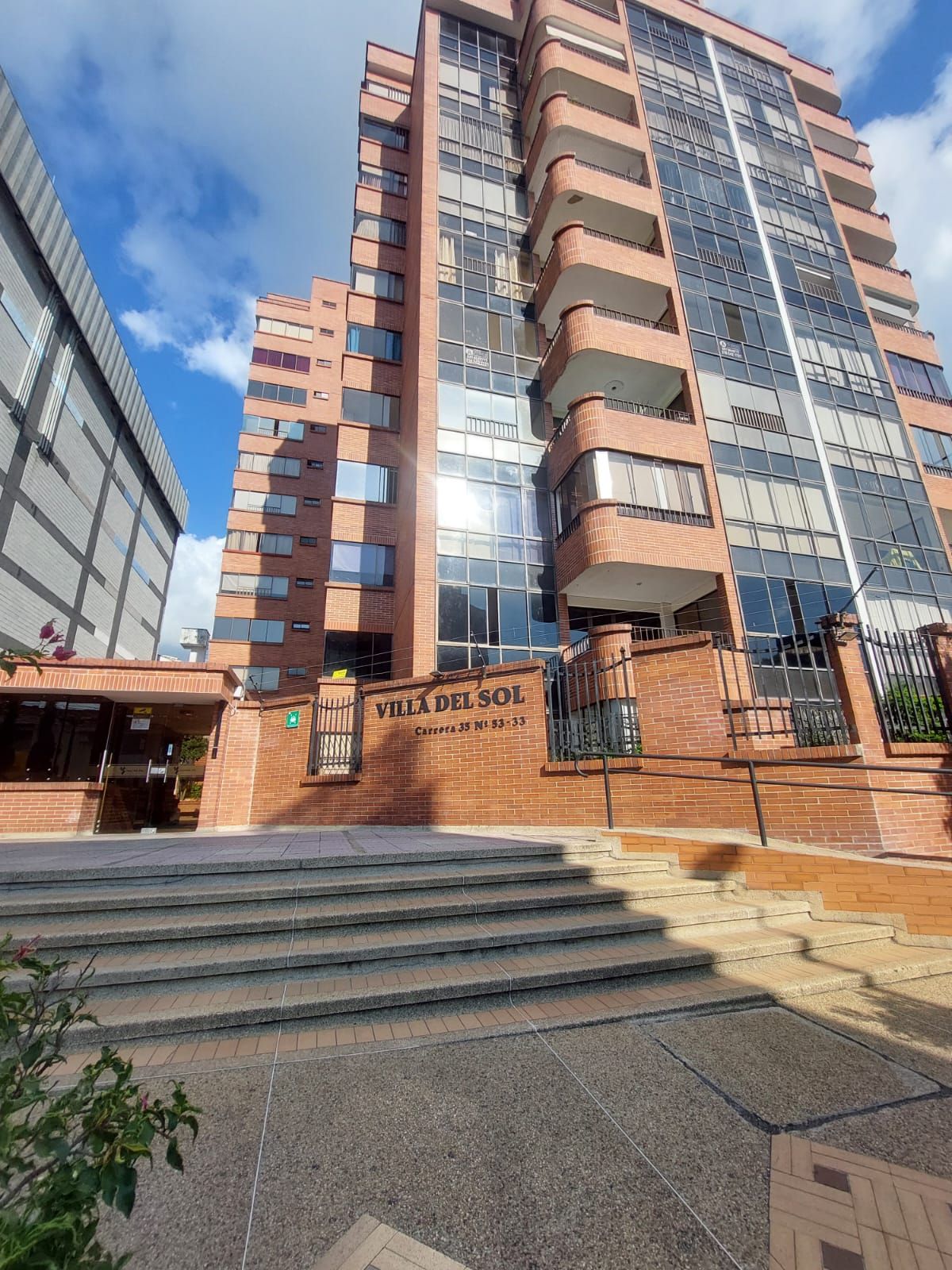 Apartamento en arriendo Santander Bucaramanga Cabecera Del Llano 133 m2 Habitaciones 3 Baños 3 Garajes 2 Precio $3500000