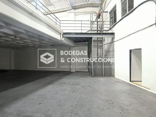 Bodega en arriendo Antioquia La Estrella Monterrey 456 m2 Habitaciones 0 Baños 2 Garajes 2 Precio $14000000