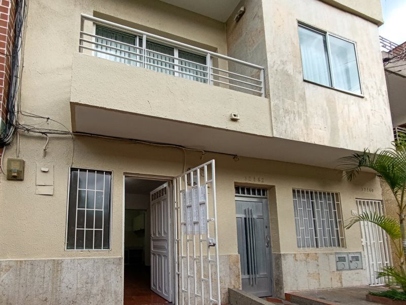 Apartaestudio en arriendo Antioquia Medellín Miravalle 30 m2 Habitaciones 1 Baños 1 Garajes 0 Precio $900000