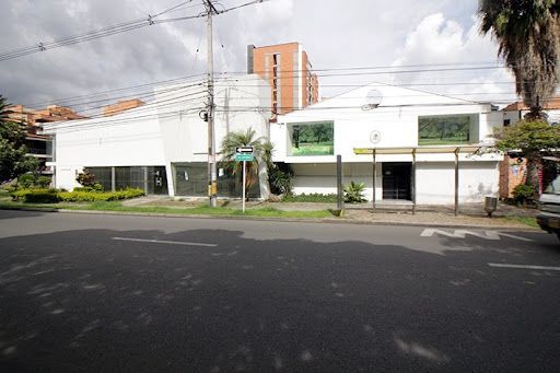 Local en venta Antioquia Medellín Los Conquistadores 1827 m2 Habitaciones 0 Baños 0 Garajes 0 Precio $13500000000