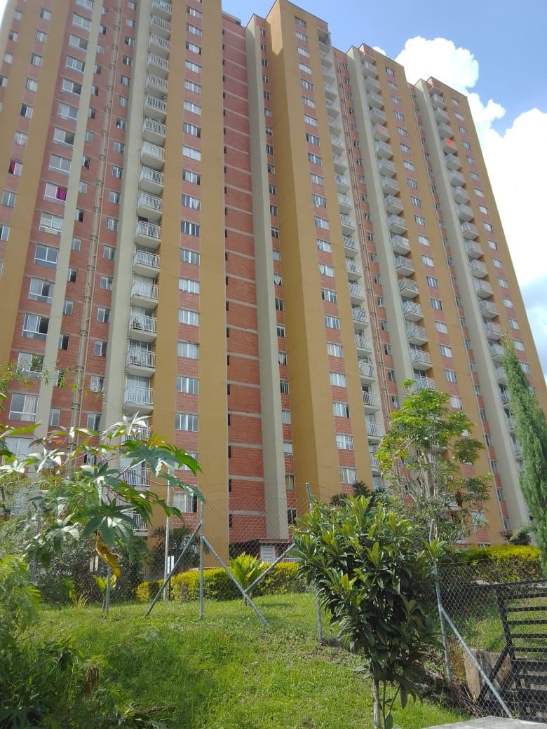 Apartamento en arriendo Antioquia Medellín Naranjitos 65 m2 Habitaciones 2 Baños 1 Garajes 0 Precio $1570000