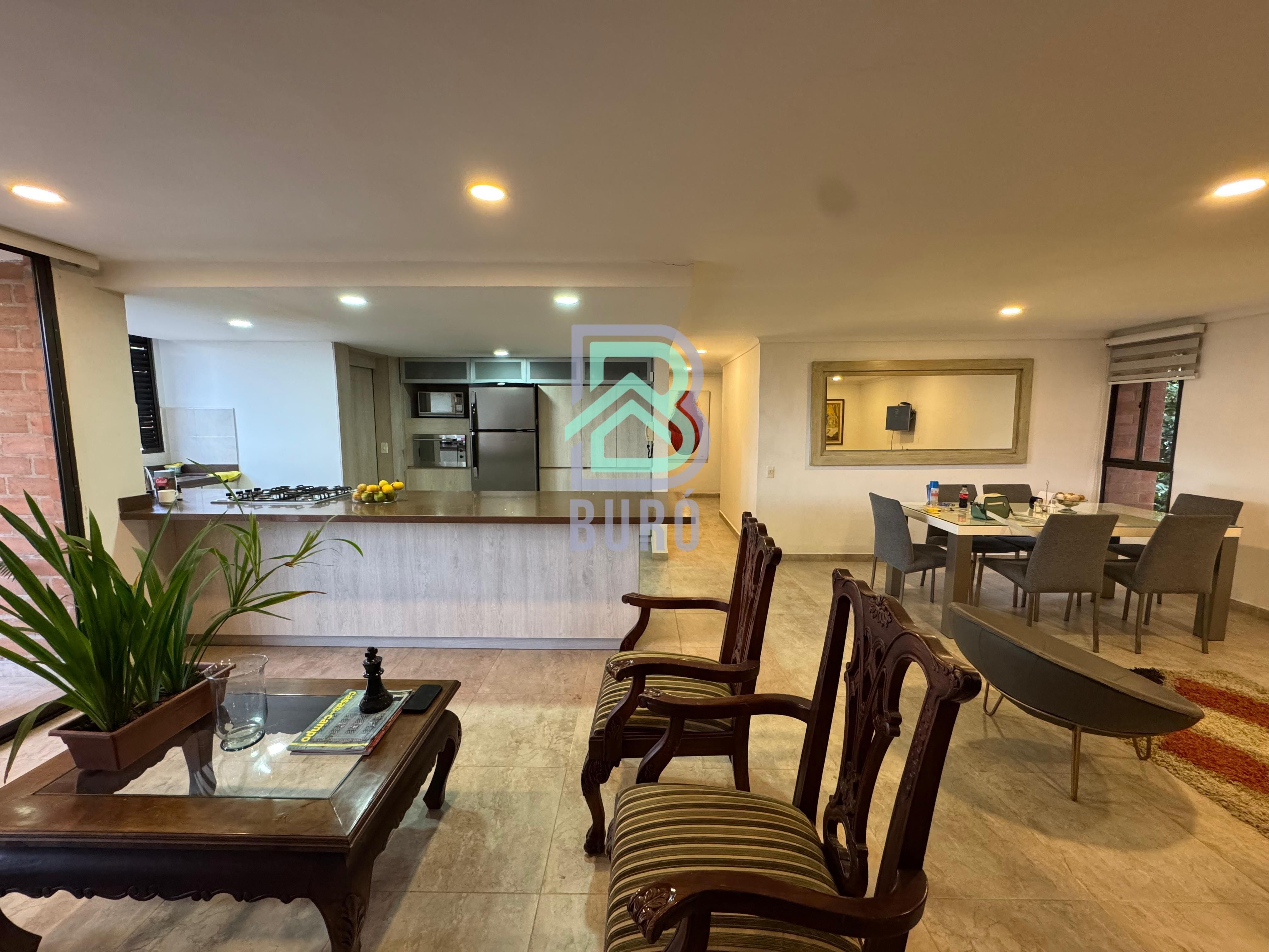 Apartamento en venta Antioquia Medellín Villanueva 121 m2 Habitaciones 3 Baños 2 Garajes 2 Precio $750000000