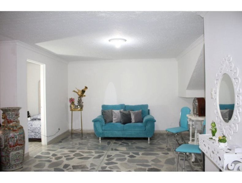 Casa en venta Antioquia Medellín Miravalle 250 m2 Habitaciones 4 Baños 3 Garajes 1 Precio $2000000000