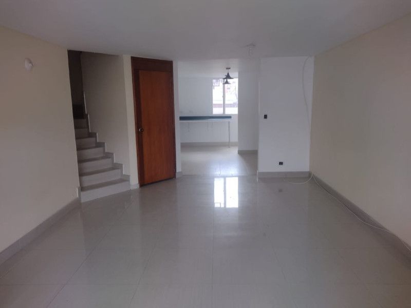 Apartamento en venta Cundinamarca Bogotá Las Acasias 102 m2 Habitaciones 3 Baños 3 Garajes 2 Precio $450000000