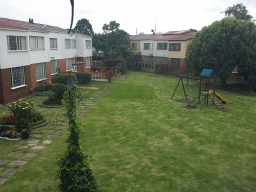 Casa en venta Cundinamarca Bogotá Puente Largo 345 m2 Habitaciones 5 Baños 4 Garajes 0 Precio $1500000000