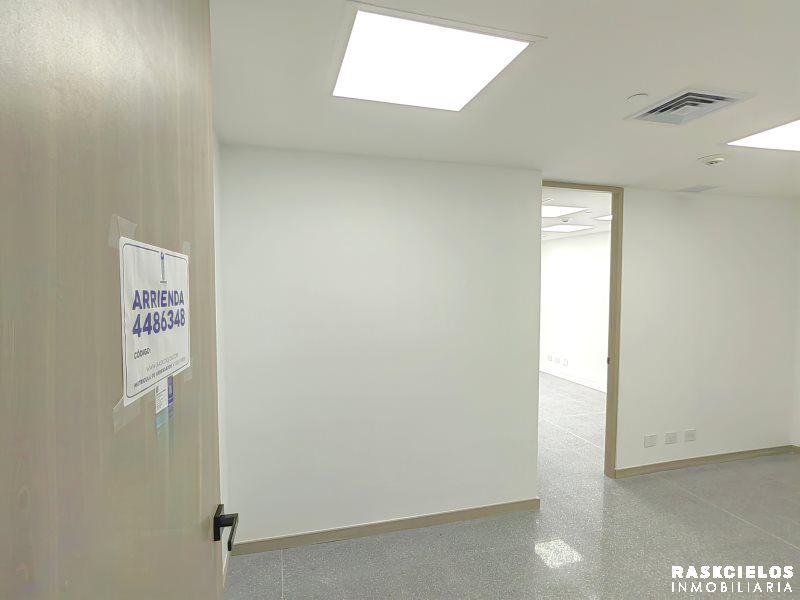 Oficina en arriendo Antioquia Medellín San Diego 38 m2 Habitaciones 0 Baños 1 Garajes 1 Precio $5200000