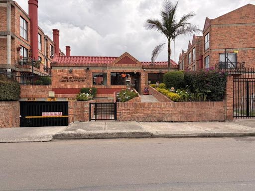 Casa en arriendo Cundinamarca Bogotá Cr Quintas De Gratamira 110 m2 Habitaciones 3 Baños 4 Garajes 1 Precio $5501000