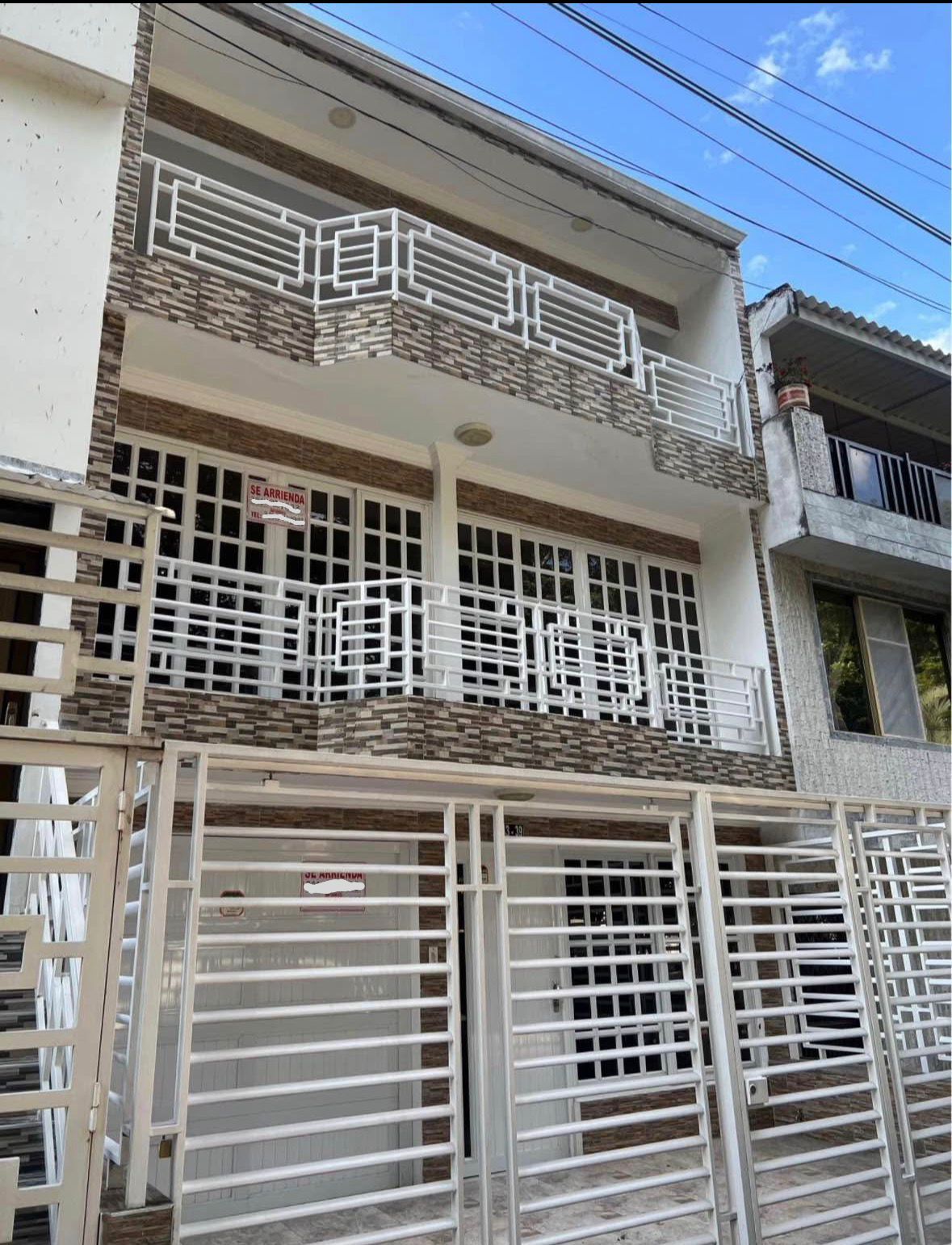 Casa en venta Valle Del Cauca Cali Caney 220 m2 Habitaciones 3 Baños 3 Garajes 2 Precio $594000000