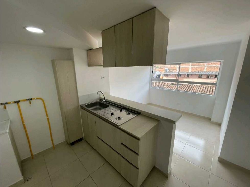 Apartamento en arriendo Antioquia Medellín Cristobal 40 m2 Habitaciones 2 Baños 1 Garajes 1 Precio $1700000