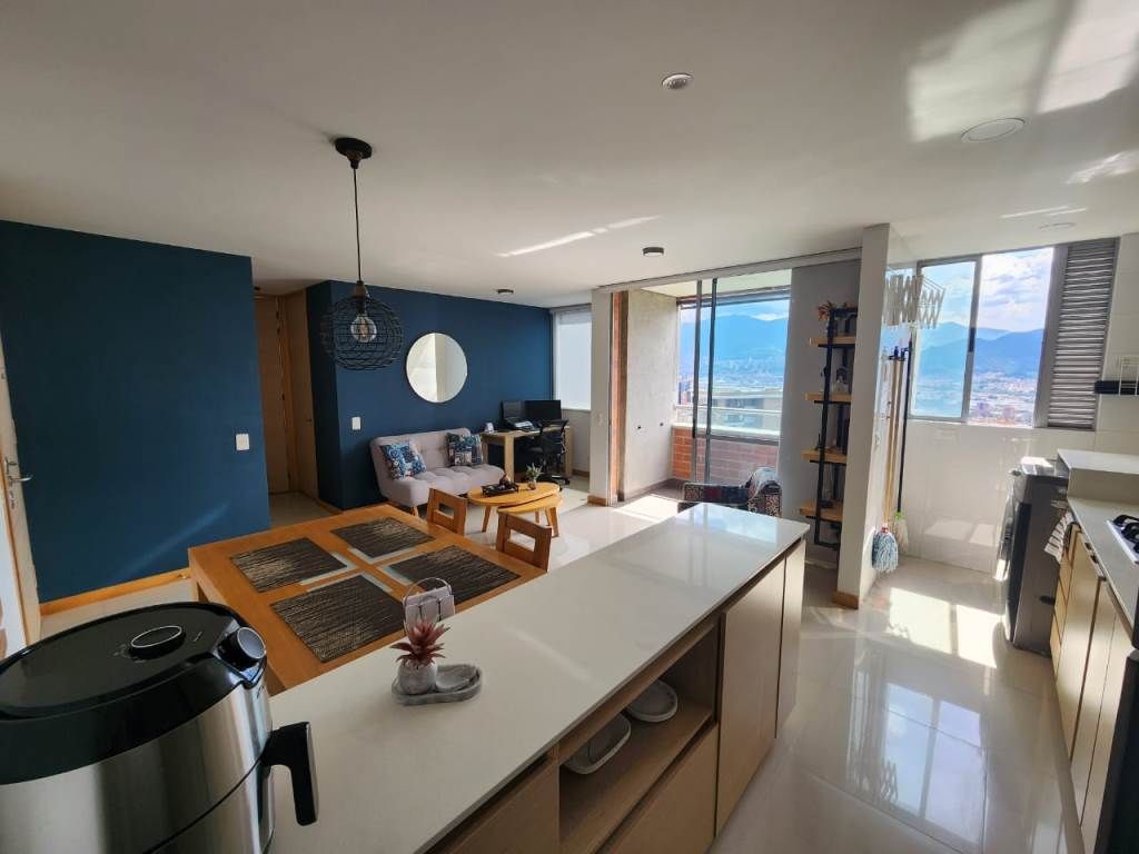 Apartamento en arriendo Antioquia Envigado El Esmeraldal 64 m2 Habitaciones 2 Baños 2 Garajes 1 Precio $4700000