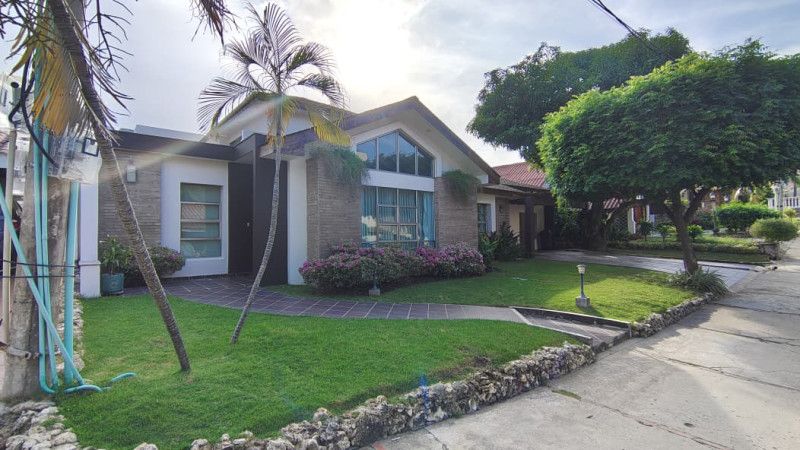 Casa en venta Atlántico Puerto Colombia Cr Villa Campestre 263 m2 Habitaciones 4 Baños 4 Garajes 2 Precio $1100000000