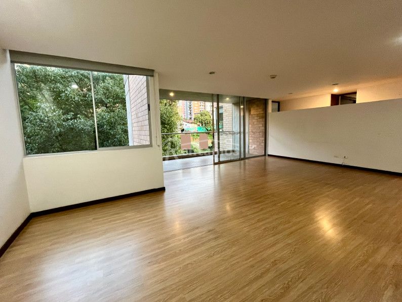 Apartamento en arriendo Antioquia Envigado Zúñiga 125 m2 Habitaciones 3 Baños 3 Garajes 2 Precio $6000000