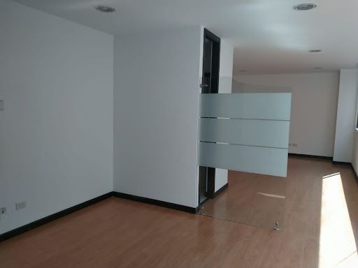 Oficina en arriendo Cundinamarca Bogotá Santa Barbara Oriental 35 m2 Habitaciones 0 Baños 1 Garajes 1 Precio $1850000