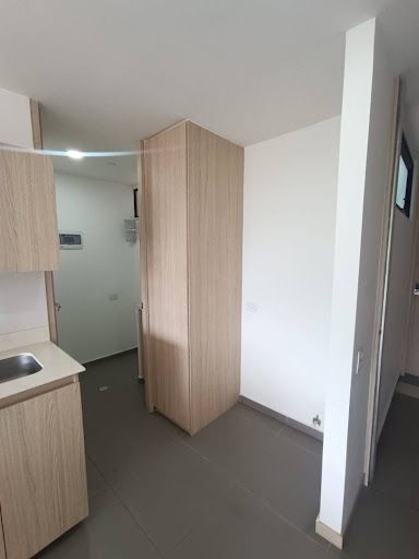 Apartamento en arriendo Antioquia Envigado Asd 70 m2 Habitaciones 2 Baños 2 Garajes 1 Precio $3800000