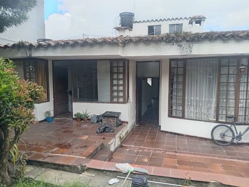 Casa en arriendo Cundinamarca Bogotá Niza Norte 399 m2 Habitaciones 4 Baños 5 Garajes 2 Precio $15500000