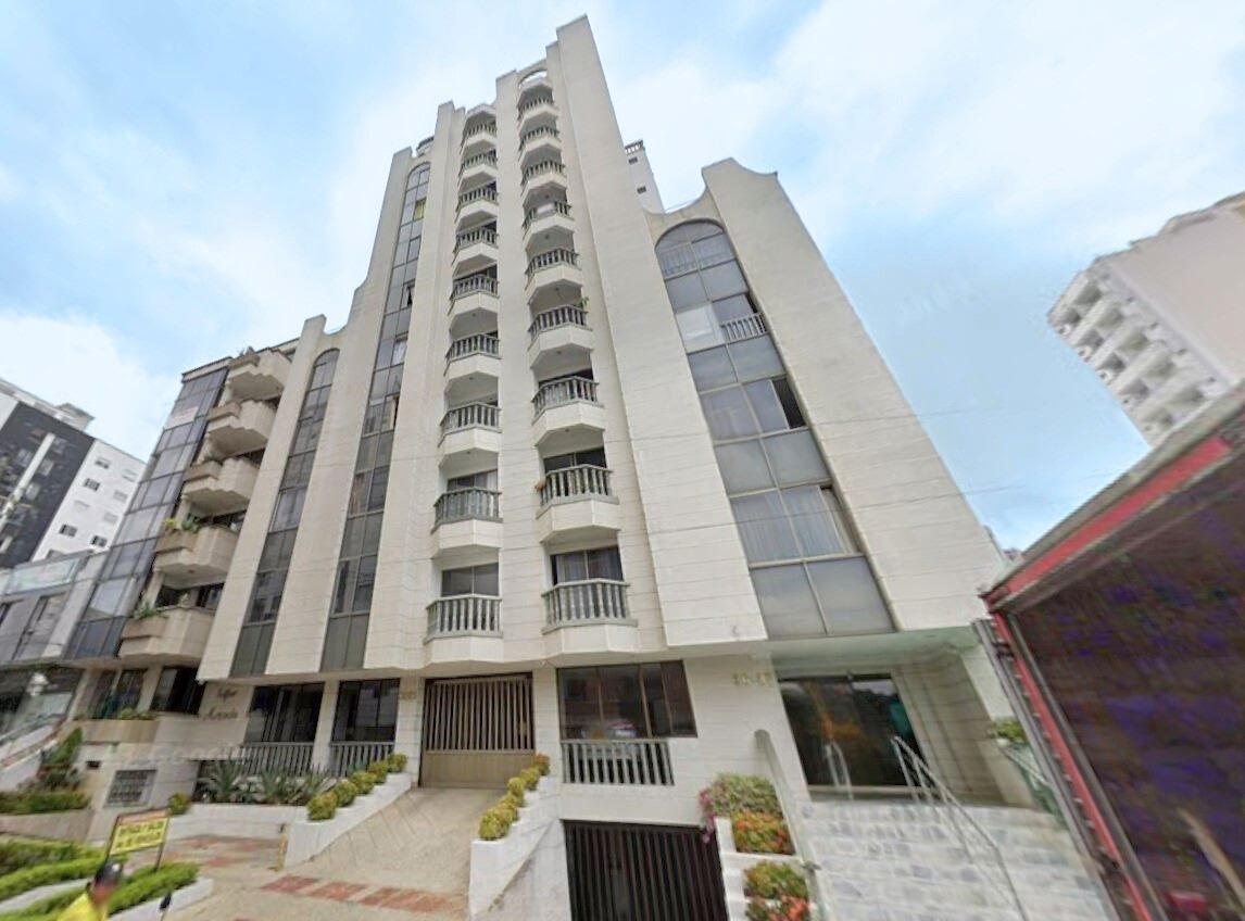 Apartamento en venta Santander Bucaramanga El Prado 240 m2 Habitaciones 4 Baños 5 Garajes 2 Precio $1100000000