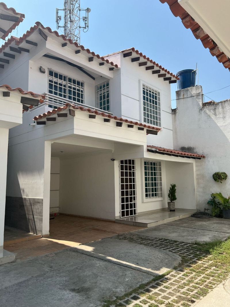 Casa en arriendo Magdalena Santa Marta Centro 72 m2 Habitaciones 4 Baños 4 Garajes 1 Precio $2600000