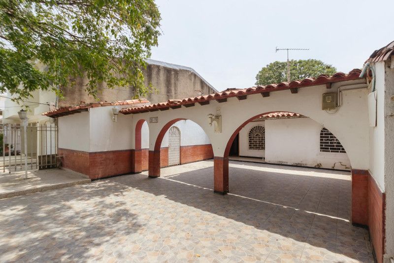 Casa en venta Magdalena Santa Marta Jardin 338 m2 Habitaciones 3 Baños 5 Garajes 4 Precio $470000000